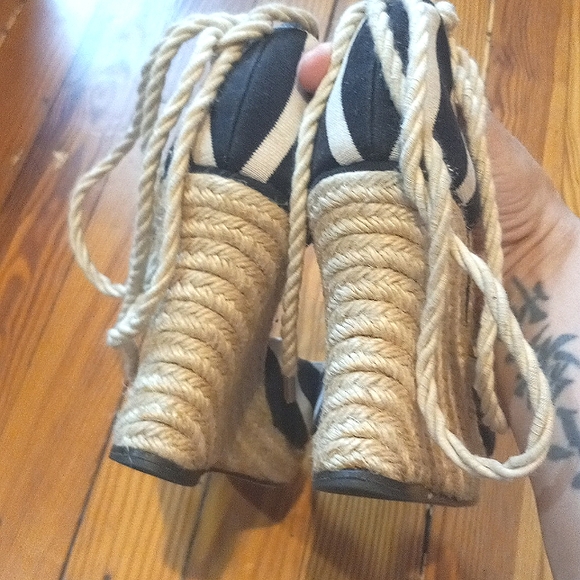 Kate Spade wedges - Picture 9 of 11